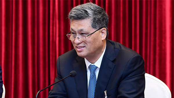 人民網(wǎng)專訪全國人大代表、廣東省省長馬興瑞