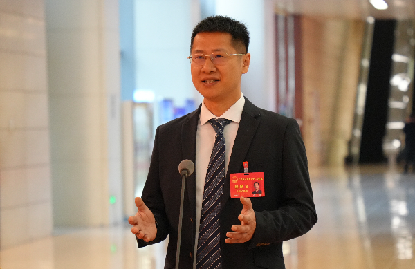 省人大代表、東莞先知大數(shù)據(jù)有限公司董事長(zhǎng)兼首席科學(xué)家余旸：科技助力制造業(yè) 企業(yè)尋找出海通道