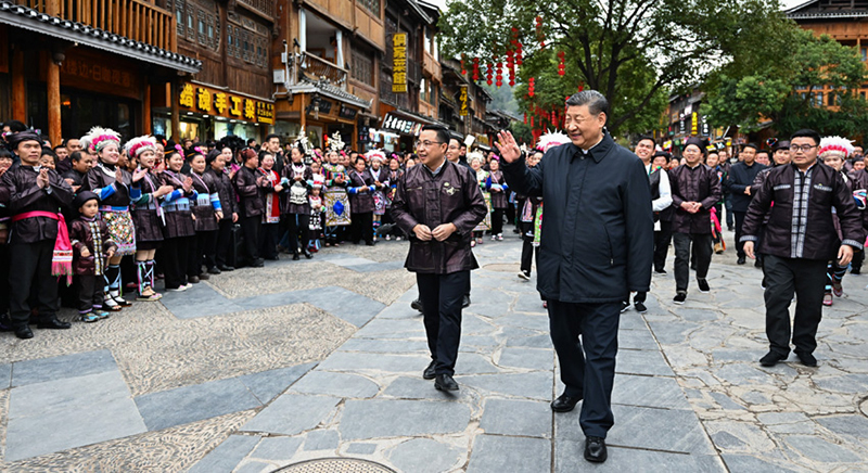 習(xí)近平在貴州黔東南州考察調(diào)研